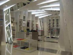 國(guó)際真維斯推出裝修新形象-周增良